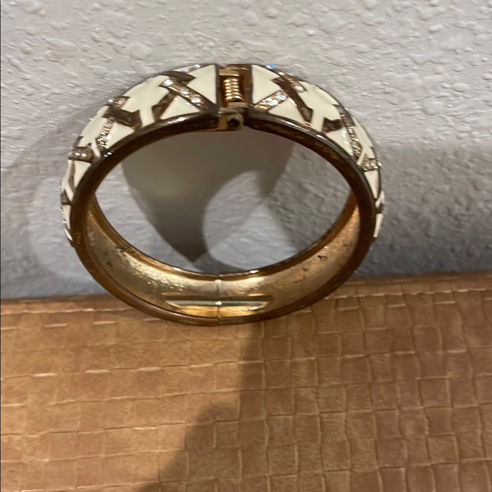 Chic White and Gold Geometric Bracelet